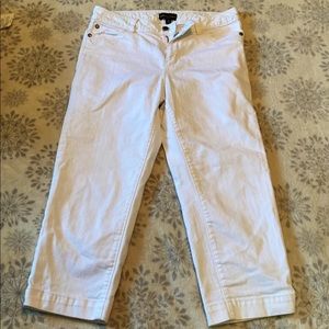 Ladies white denim capris